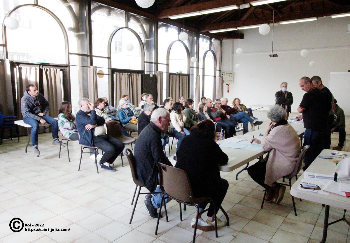 Les Saint Julianais votent beaucoup et assistent en nombre aux dépouillements