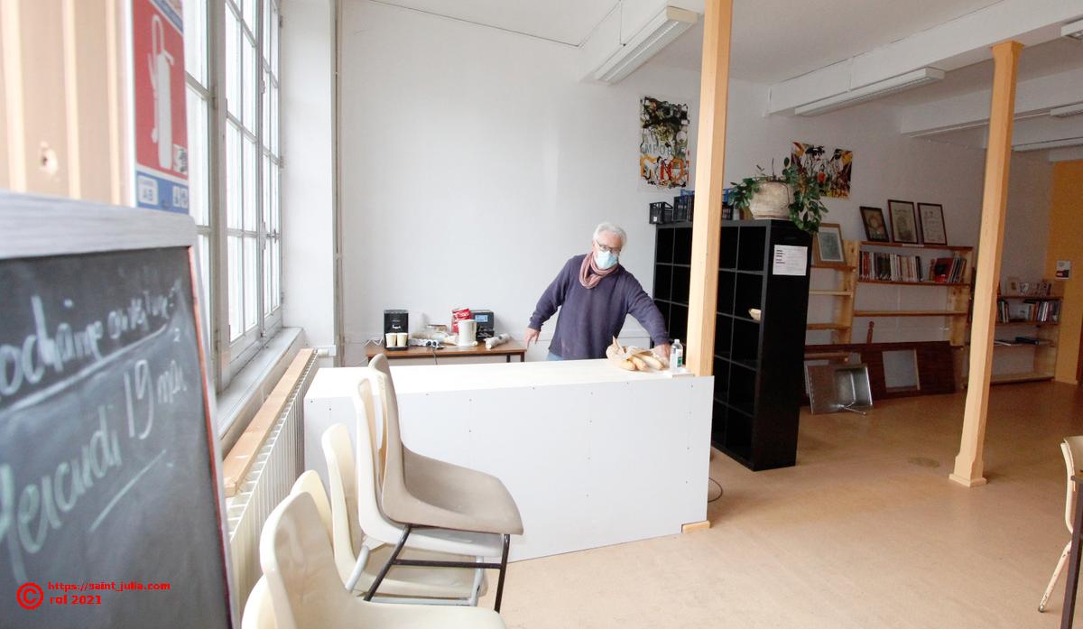 René Robert a servi le premier café le 15 mars 2021 à 11h30