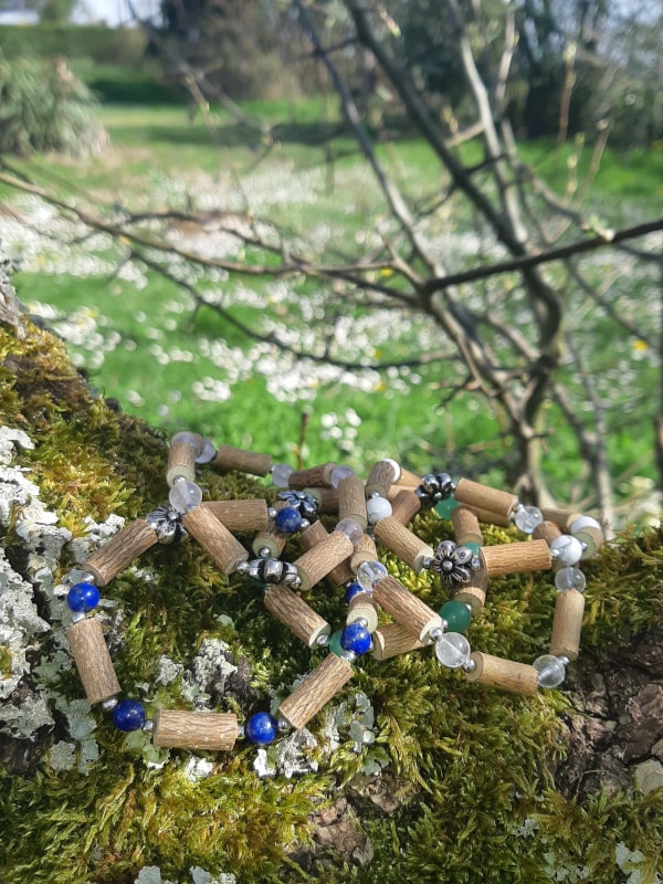 bracelets-en-noisetier-traitement-douleurs.jpg
