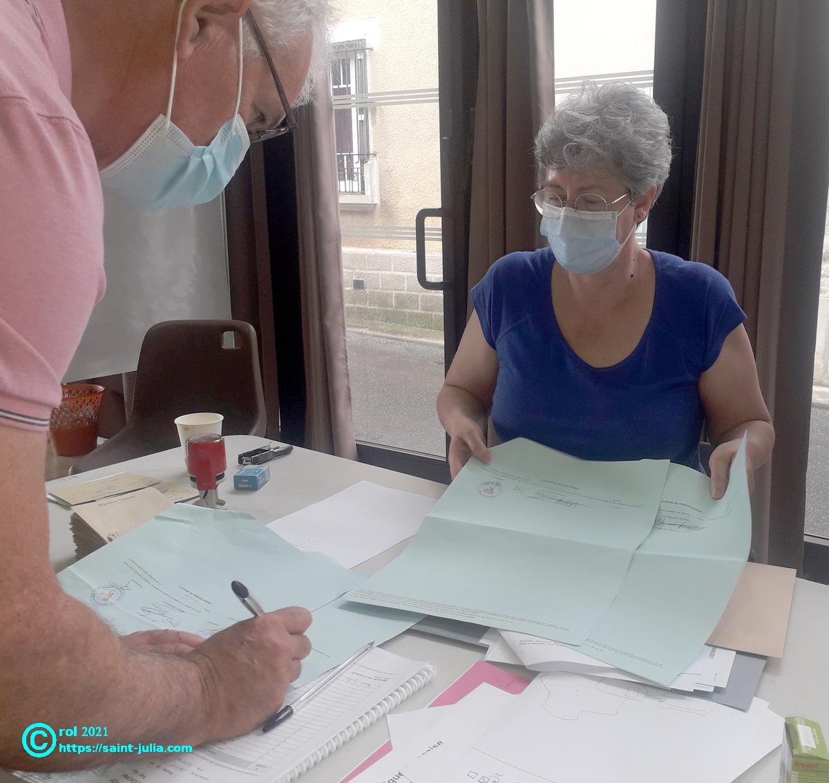 stjulia_20210620_elections_depouillement_04.jpg