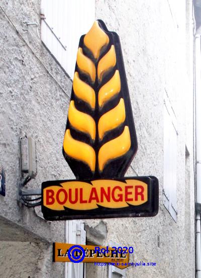 stjulia_20200416_boulangerie_enseigne.jpg